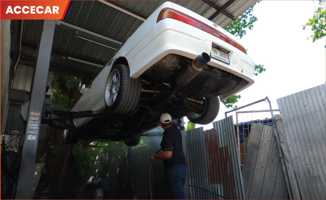 cách rửa gầm xe ô tô