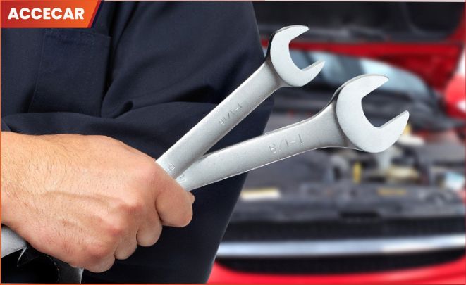 Hướng dẫn cách đập vỡ kính ô tô trong trường hợp khẩn cấp 7 Dùng các vật sắc nhọn hoặc cứng